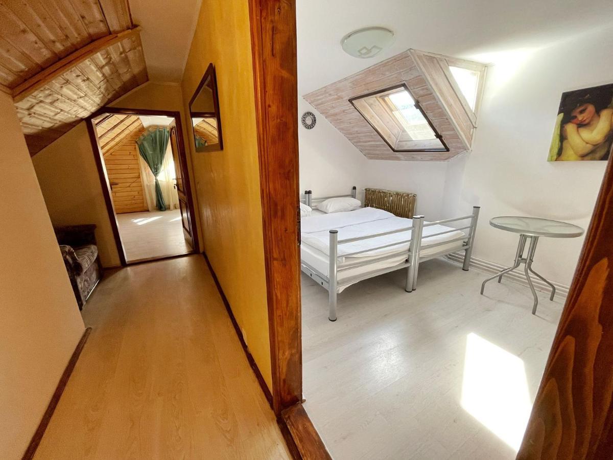 Dream House Brasov Hotel ภายนอก รูปภาพ