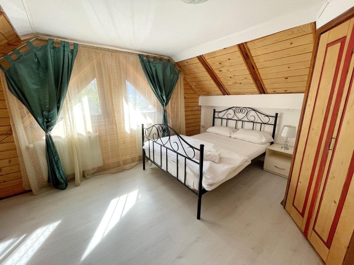 Dream House Brasov Hotel ภายนอก รูปภาพ