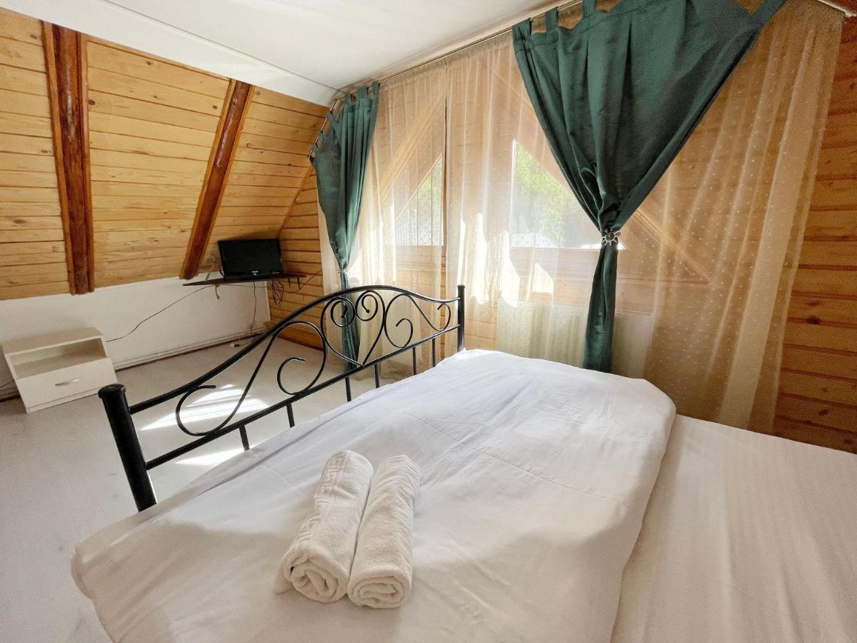 Dream House Brasov Hotel ภายนอก รูปภาพ